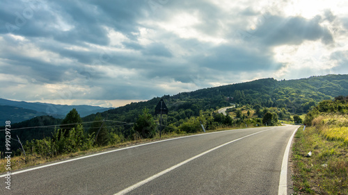 Fototapeta Naklejka Na Ścianę i Meble -  Beautiful road