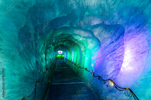 Quadro su tela Ice Cave In Mer De Glacer Glacier-Chamonix,France