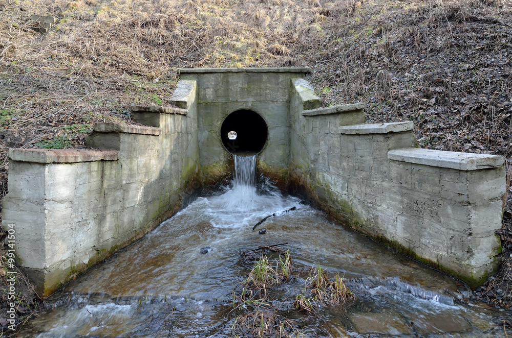Cement sewer drain pipe
