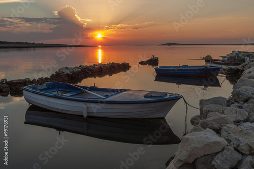 Fototapeta Naklejka Na Ścianę i Meble -  fishing boats at sunset