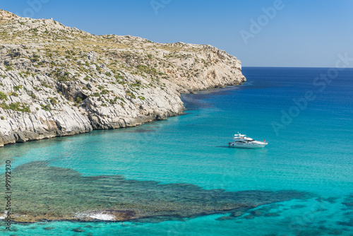 Majorka - zatoka Cala Sant Vicenc i jacht