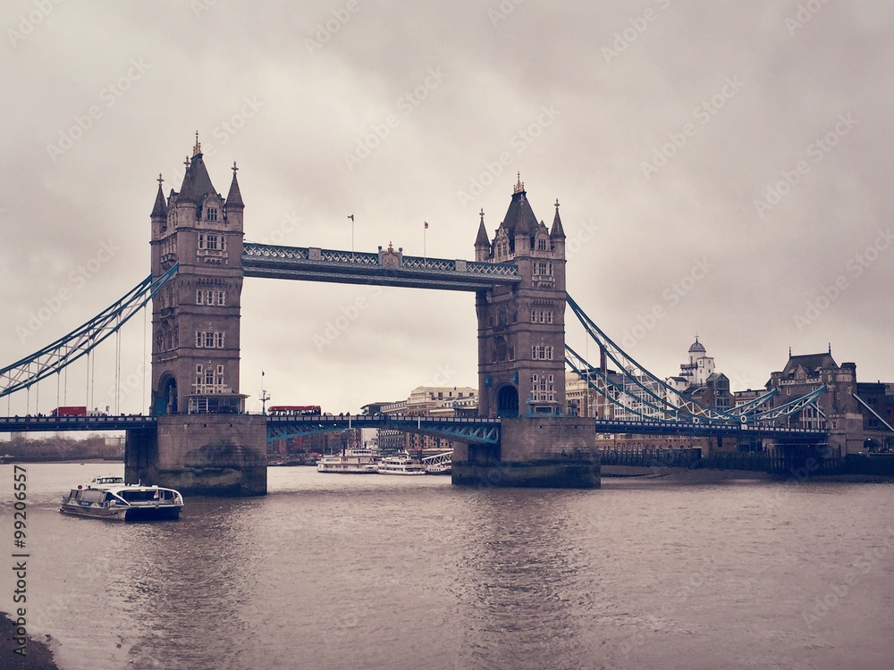Obraz premium tower bridge in london