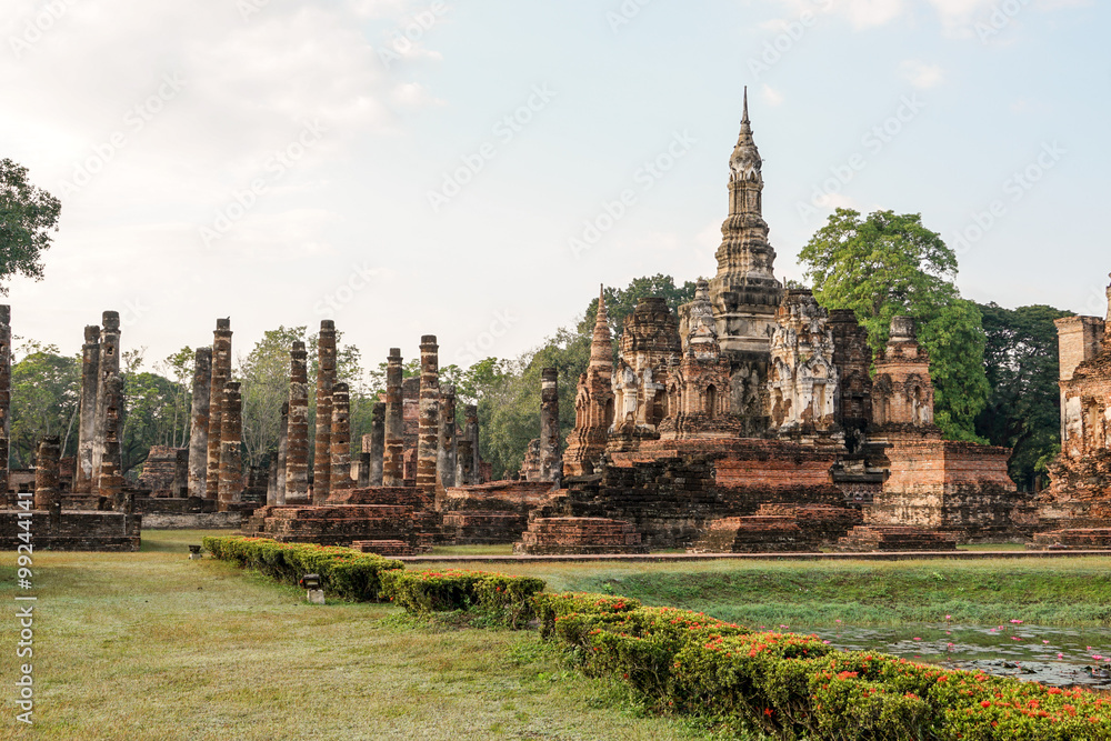 Obraz premium Wat Mahathat Sukhothai Historical Park Thailand