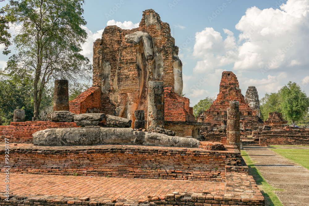 Naklejka premium Wat Phra Phai Luang Sukhothai Historical Park Thailand