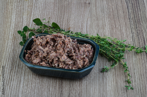 Canned tuna