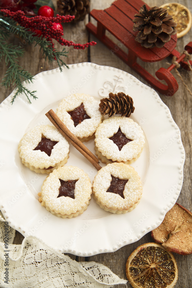 Cookies with marmalade