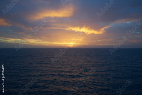 Sunrise over atlantic ocean / Sunrise in December on Gran Canaria © marako85