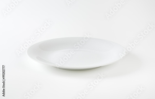 Smooth white dinner plate