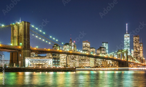 Fototapeta Naklejka Na Ścianę i Meble -  Manhattan Bridge at Sunset