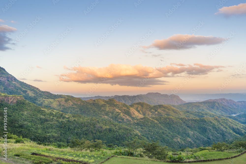 Fototapeta premium Mountain View at sunset