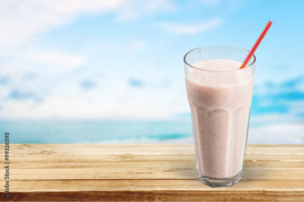 Smoothie. Smoothie.