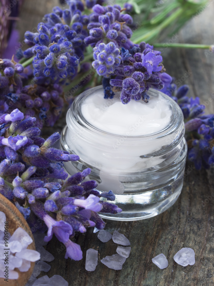 facial cream with fresh lavender facial cream with fresh lavender