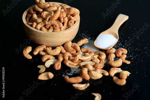 cashew nuts with salt