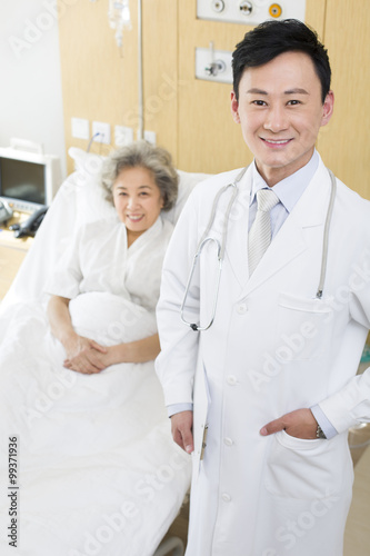 Doctor with patient in hospital