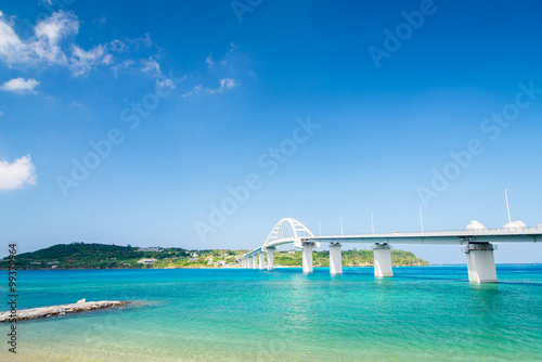 沖縄県　瀬底大橋