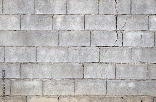 concrete wall crack