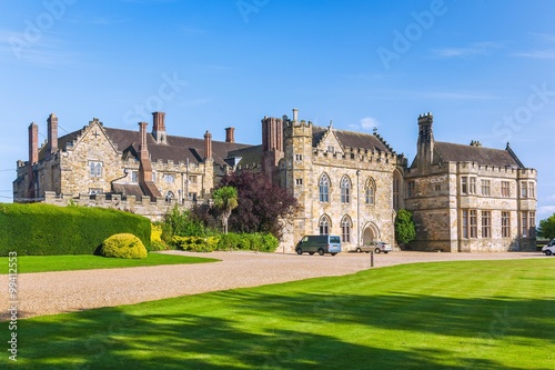 Battle Abbey, Abbot's great hall and library