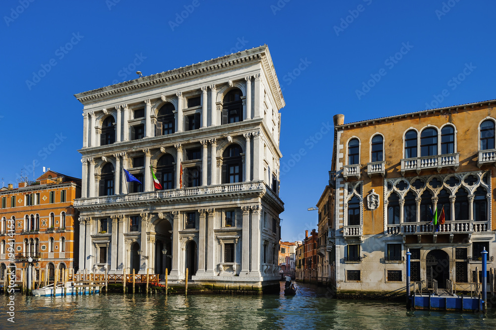 Obraz premium Historische Häuserfassaden am Canale Grande, Venedig