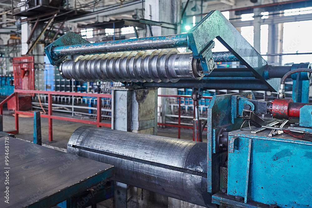 machine for slitting steel sheet