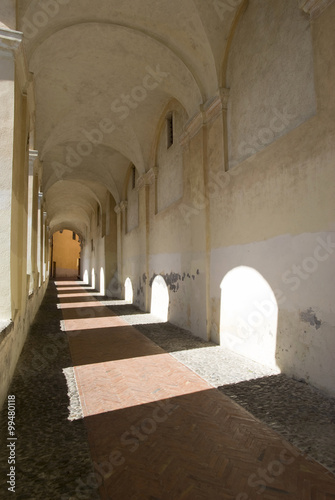 Ancient arcades passageway © Dmytro Surkov