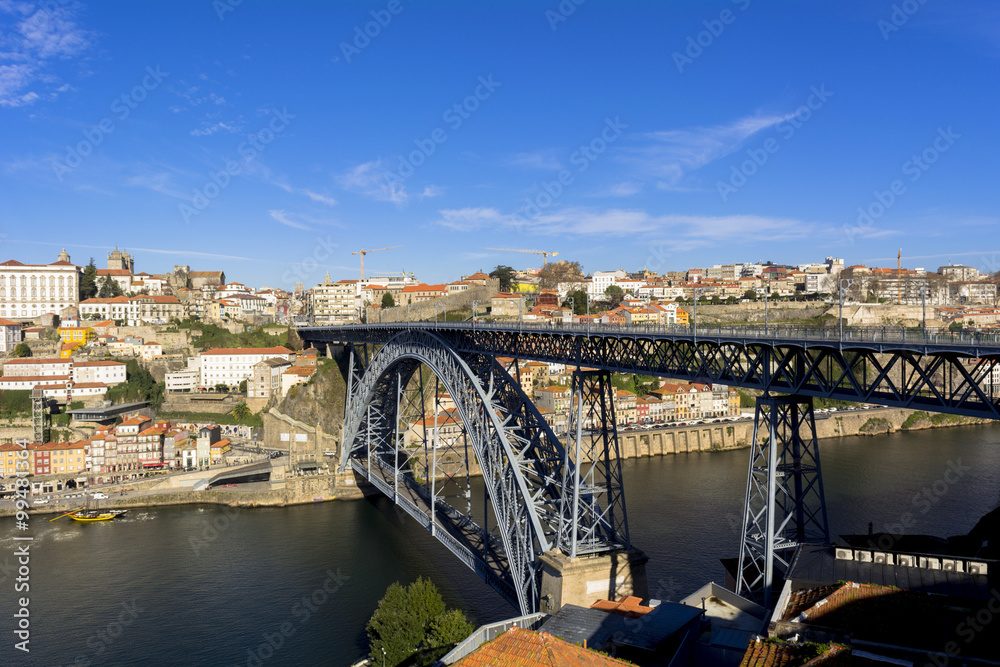 ポルトの歴史地区とドン・ルイス1世橋