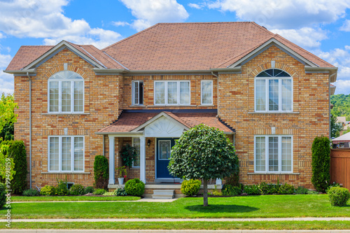 Photography Luxury house  in the suburbs of Toronto