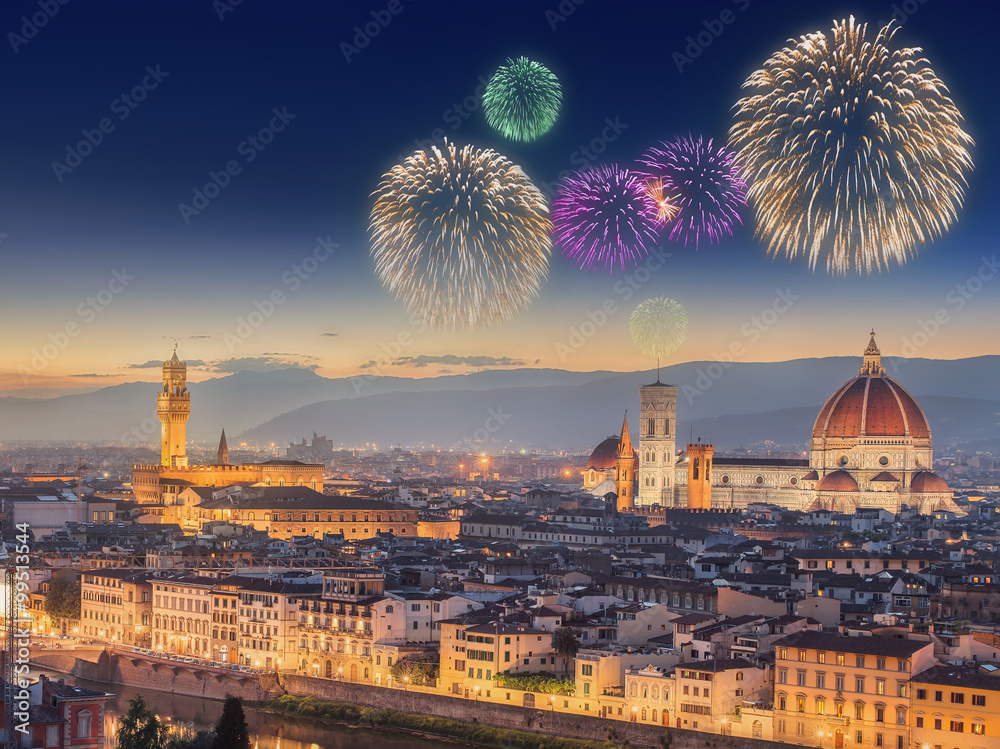 Fototapeta premium Fireworks under Arno River and Ponte Vecchio