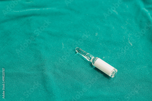 Ampule vaccine © samrith