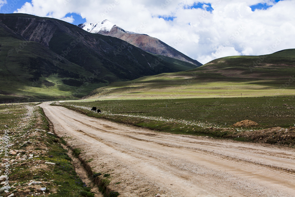 Dirt road in Tibet, China