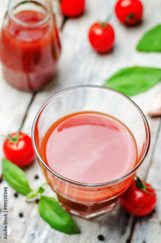 Tomato juice with tomatoes Tomato juice with tomatoes