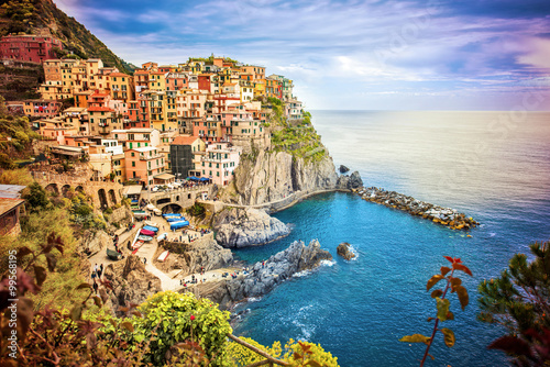 panorama mandorla, cinque terre in liguria