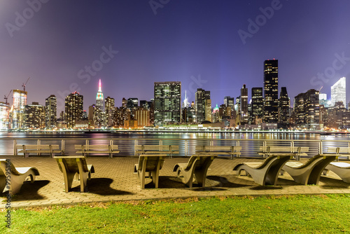 Canvas Print View of New York City from Queens