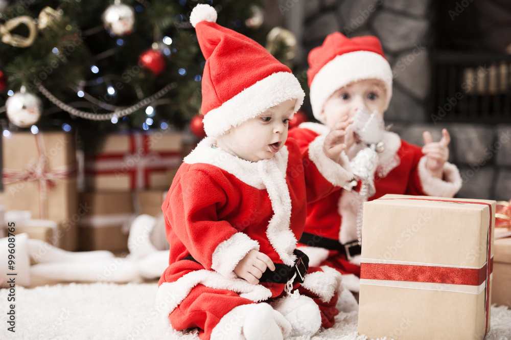 children waiting Christmas children waiting Christmas