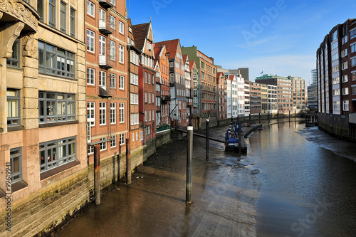 low tide at the Nicolaifleet, Hamburg, Germany © andreslebedev