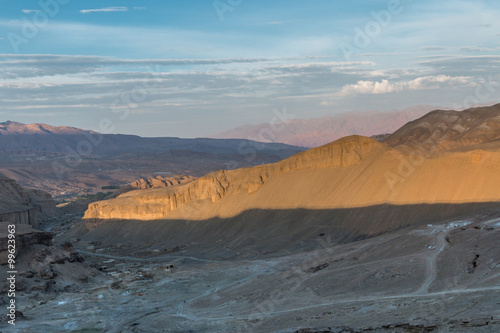 bamiyan valley, hindu kush mountain region © Torsten Pursche