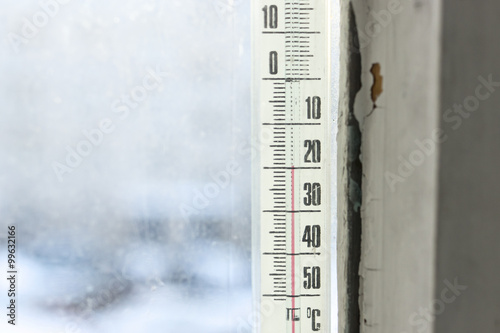 Low temperature on thermometer