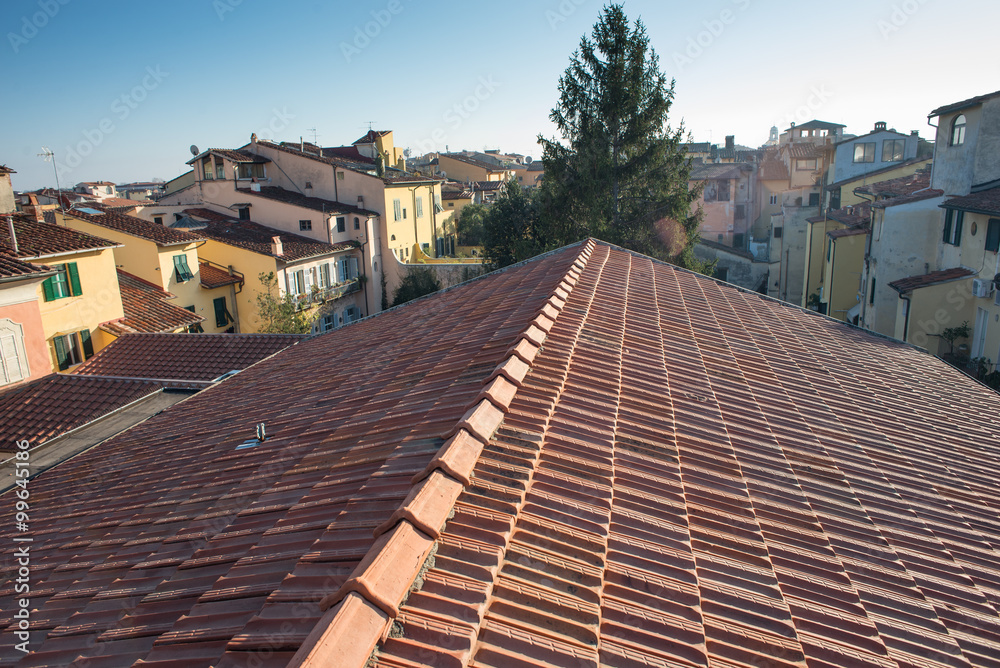 Tetto a falde, tegole marsigliesi, copertura