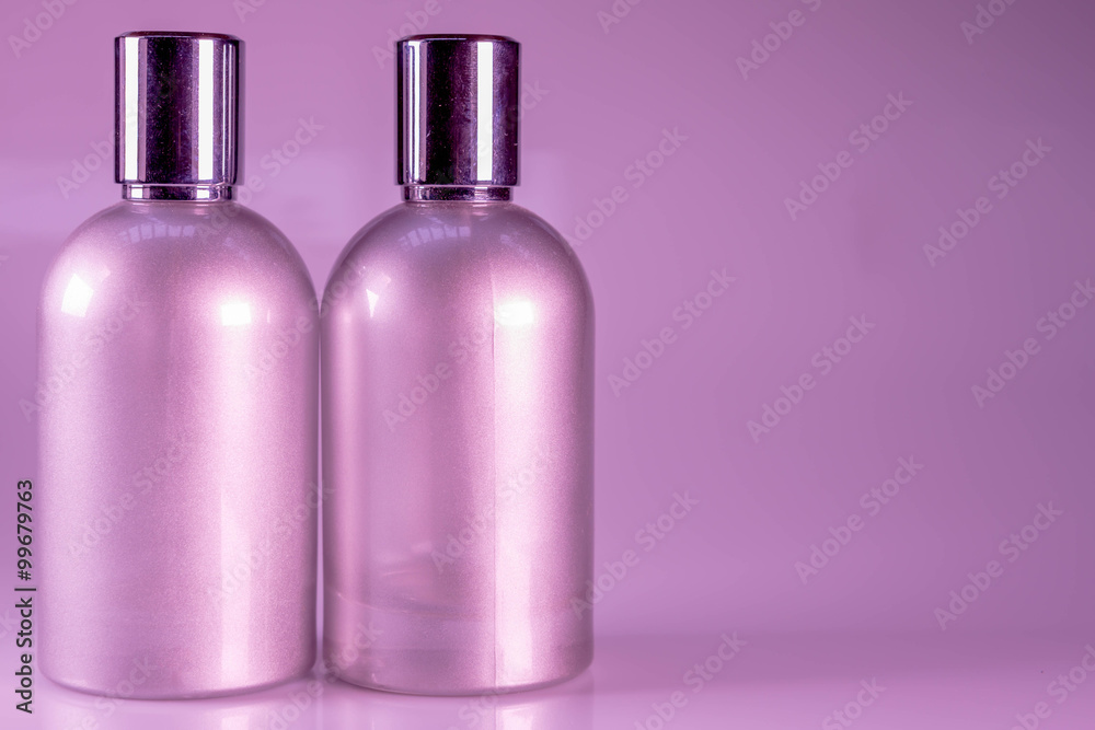 Pink Tone and Side View : Two aluminium bottles Pink Tone and Side View : Two aluminium bottles