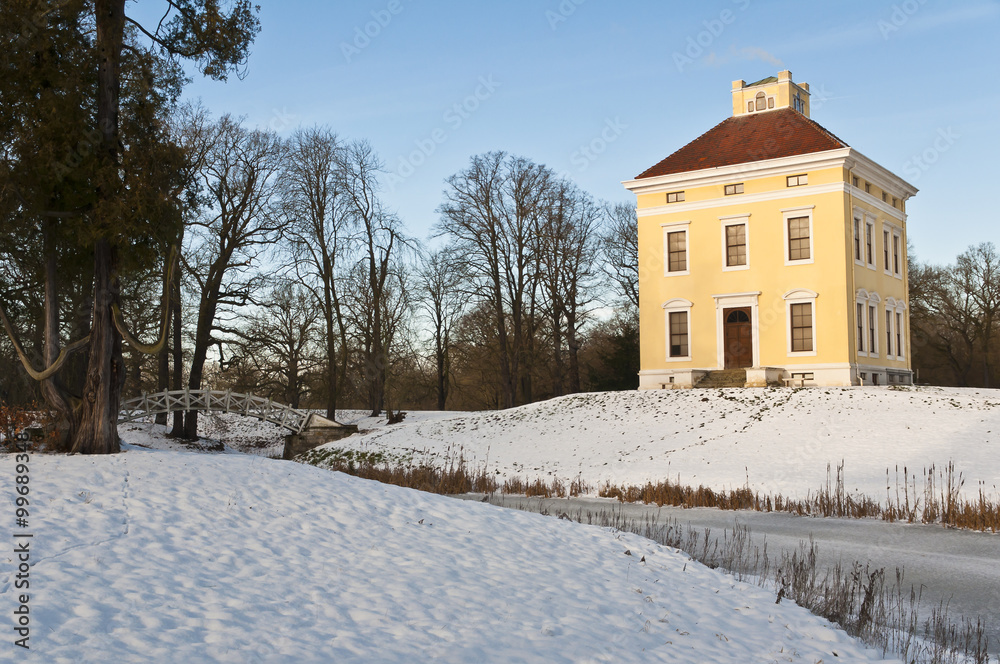 Schloss Luisium Dessau im Winter Schloss Luisium Dessau im Winter