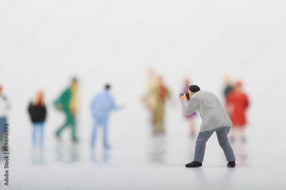 miniatura di fotografo dedito alla street photography miniatura di fotografo dedito alla street photography