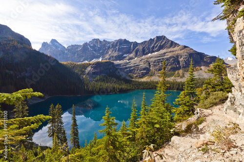 Fototapeta Naklejka Na Ścianę i Meble -  scenic landscape overlooking lake Ohara in Canada's mountain parks