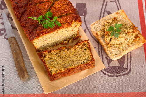 Vegetarischer Linsen- Braten photo