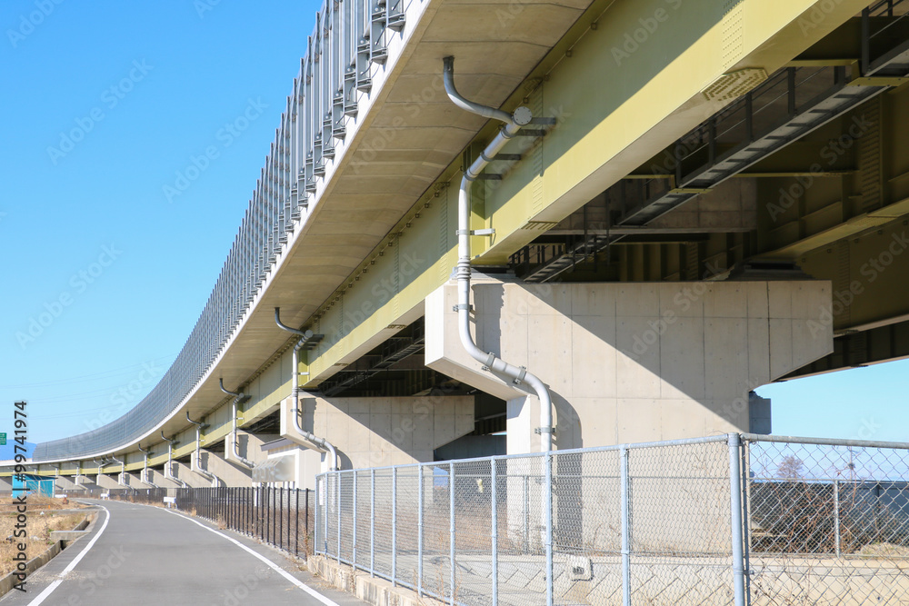 Fototapeta premium 橋脚