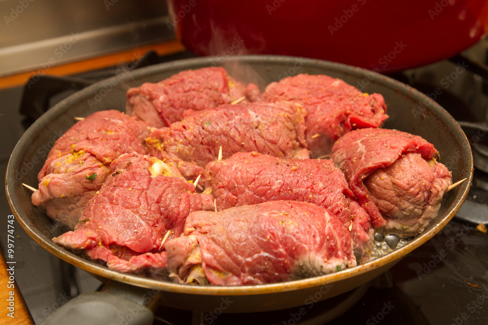 Rouladen anbraten Rouladen anbraten