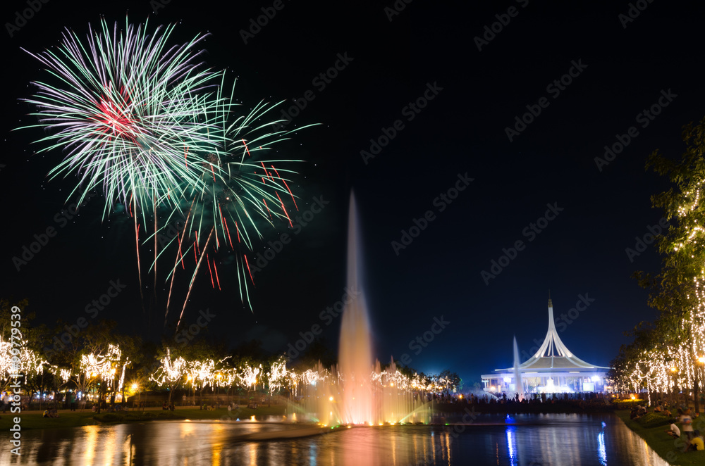Fototapeta premium Colorful fireworks at Suan Luang Rama9 at night, Bangkok, Thaila