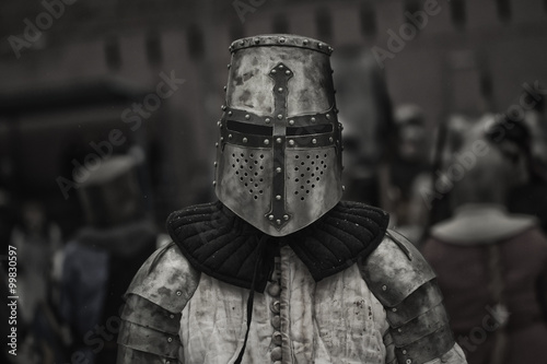 Foto Medieval knight before the battle