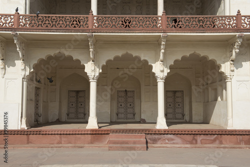 Fotografie Arcos moresco en el Agra Fort, India.