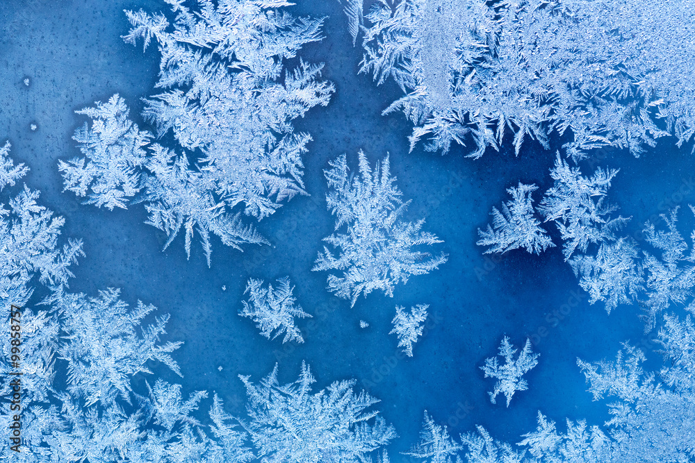 Frosty winter pattern