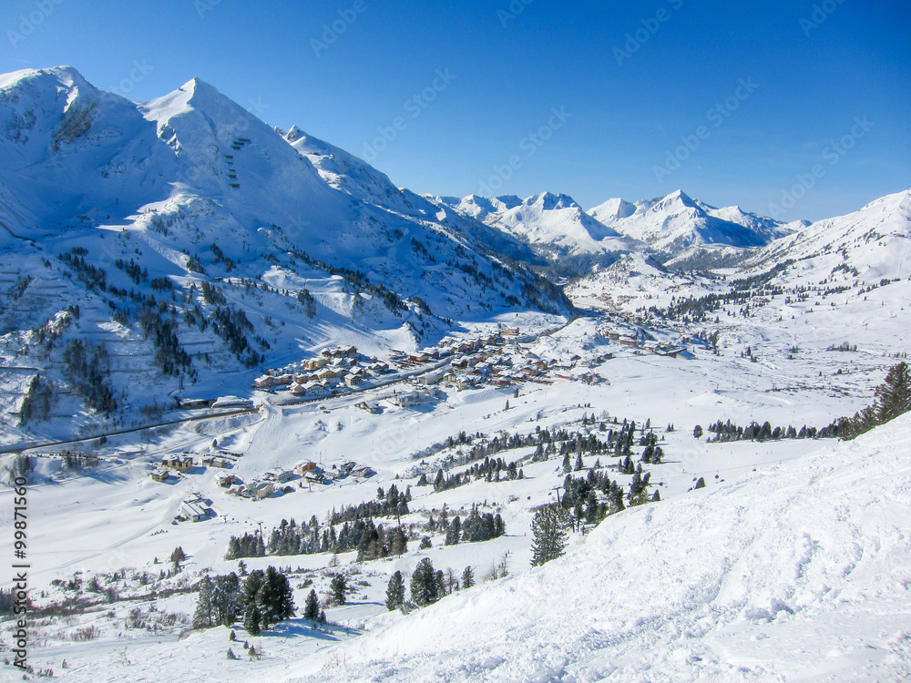 Obertauern winter resort valley