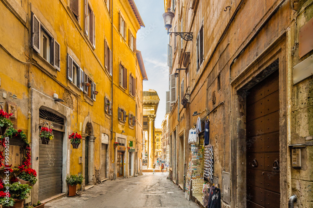 ancient streets and alleys of Rome